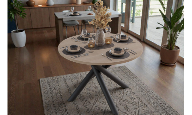 Kulatý jídelní stůl Sandra 110cm, dub Lindberg