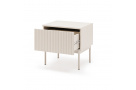Noční stolek s 1 zásuvkou a drážkovanými dvířky SOFT